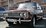 おじいさんからもらったチェリー色の馬　ロシアの車VAZ-2103