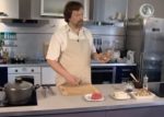 かつお節の代わりにフレッシュなマグロを投入！これが日本の男飯？ロシアの料理番組のみそ汁レシピ