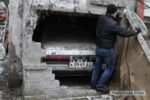 まるでBTTF3のデロリアン！ロシアで23年間隠されていたトヨタマークⅡが発見される